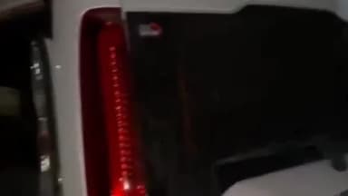 प्रयागराज: पुराने पुल के पास तेज रफ्तार स्कॉर्पियो गाड़ी दीवार से टकराने पर हुआ भीषण एक्सीडेंट, तीन घायल