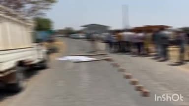 वाड्रफनगर: वाड्रफनगर रामानुजगंज मुख्य मार्ग पर पुराना बाजार के पास तेज रफ्तार ट्रक ने बाइक सवार को मारी टक्कर