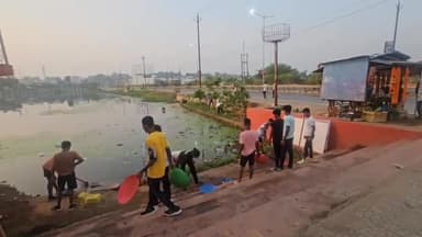 कोंडागांव: जिले में अखिल भारतीय पूर्व सैनिक सेवा परिषद ने बंधा तालाब में चलाया स्वच्छता अभियान, दिया स्वच्छ भारत का संदेश