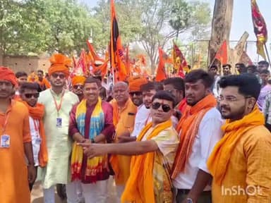 अरवल: महुआ बाग रामनवमी कमेटी ने निकाली शोभा यात्रा, जय श्रीराम के जयकारों से गूंजा आसमान