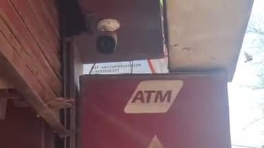 बरवाला: ईश्वर नगर पिंजौर में एक्सिस बैंक के एटीएम को गैस कटर से काटकर चोर ले गए कैश