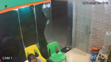 अंबरनाथ: अंबरनाथ मधील भाजपच्या माजी नगरसेवकाच्या कार्यालयाची अज्ञात हल्लेखोरांकडून तलवारीने तोडफोड, घटनेचा सीसीटीव्ही व्हायरल