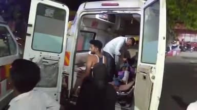 सीतापुर: सीतापुर मैगलगंज मार्ग पर तेज रफ़्तार ऑटो अनियंत्रित होकर पलटा, एक व्यक्ति गंभीर रूप से घायल