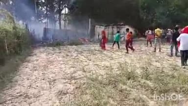 नावकोठी: गौरीपुर में बिजली के शॉर्ट सर्किट से घर में लगी आग, सारा सामान जलकर राख