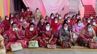 कोंडागांव: कोंडागांव के ओसवाल भवन में सकल जैन समाज ने विश्व शांति की कामना के साथ विश्व णमोकार महामंत्र दिवस का आयोजन किया