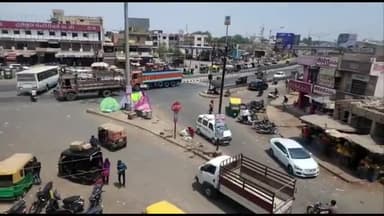 માળીયા: માળીયા મિંયાણાના ભીમસર ઓવરબ્રીજ નીચેથ ચોટીલા જતા રાપરના પદયાત્રિકનું ડમ્પર ચાલકે હડફેટે લેતા મોત