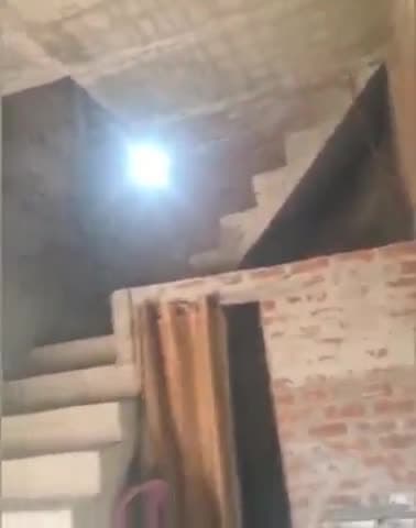 नरवल: महाराजपुर में सीमेंट मौरंग व्यापारी की दुकान से लाखों की हुई चोरी