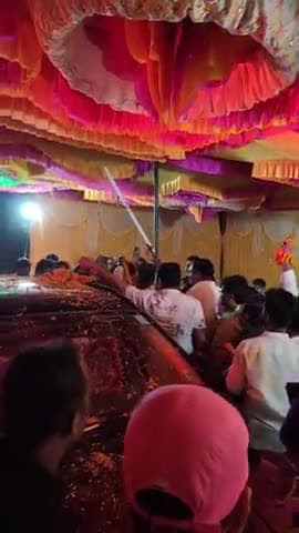 पंचायत दयालपुर जलालपुर पंचायत समिति प्रतिनिधि अफताब आलम के दार पर दावते -ऐ-वलीमा में पहुंचे मरहूम शहाबुद्दीन साहब के पुत्र ओसामा साहब