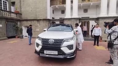 इंदौर: इंदौर में कैबिनेट मंत्री राकेश सिंह ने विकास कार्यों पर चर्चा की