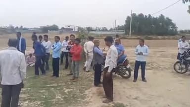 सीतापुर: मोच खुर्द में आसमान से अचानक बिजली गिरने से खेत में काम कर रहे व्यक्ति की दर्दनाक मौत, पुलिस ने कराया पोस्टमार्टम