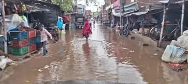 संदेश: संदेश प्रखंड क्षेत्र में अचानक आंधी-तूफान और वर्षा से हुआ भारी नुकसान