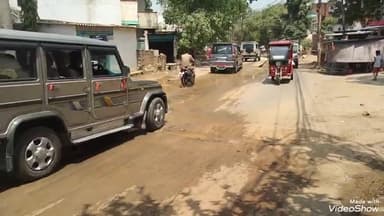 मिर्ज़ापुर: अमृत योजना के कार्य के दौरान पानी का पाइप हुआ क्षतिग्रस्त, हजारों लीटर पानी बर्बाद हुआ