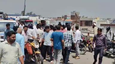 धनौरा: गजरौला रेलवे फ्लाईओवर पर ई-रिक्शा ने पूर्व प्रधान की बाइक में मारी टक्कर, पूर्व प्रधान व उनकी पत्नी घायल, हालत गंभीर