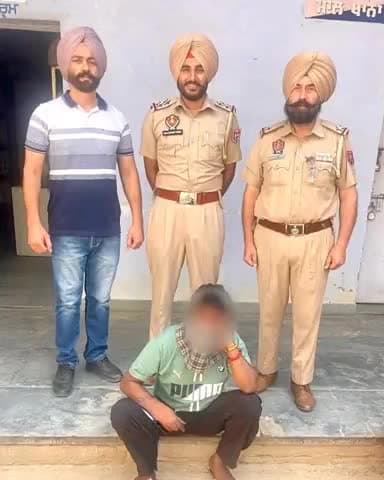 ਮੂਨਕ: ਥਾਣਾ ਮਾਨਸਾ ਦੀ ਪੁਲਿਸ ਨੇ ਇਕ ਵਿਅਕਤੀ ਕੋਲੋਂ ਇੱਕ ਦੇਸੀ ਪਿਸਤੋਲ ਤੇ ਦੋ ਜਿੰਦਾ ਕਾਰਤੂਸ ਬਰਾਮਦ ਕਰਕੇ ਕੀਤਾ ਗ੍ਰਿਫਤਾਰ