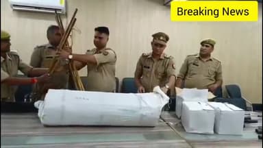 आगरा: पुलिस 12 अप्रैल को होने वाले रक्त स्वाभिमान सम्मेलन के मद्देनजर पूरी तरह से तैयार है,डंडे हेल्मेट की आपूर्ति की।