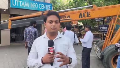 आगरा:रक्त स्वाभिमान सम्मेलन की समाप्ति,सांसद रामजीलाल के आवास पर बढ़ी पुलिस मूवमेंट। 
#news