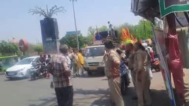 बुलंदशहर: बुलंदशहर में धूमधाम से मनाई गई हनुमान जयंती, नगर में निकाली गई बालाजी महाराज की झंडा शोभायात्रा