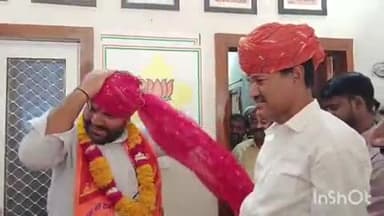 बारां: गुर्जर समाज ने तेल फैक्ट्री स्थित विधायक कार्यालय में राज्य मंत्री ओमप्रकाश भड़ाना व बारां विधायक का किया अभिनंदन