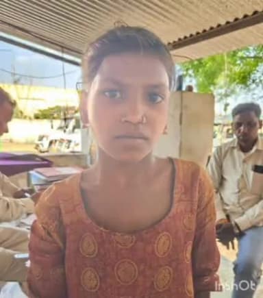 मेघनगर: मेघनगर में नाबालिग बालिका मिली, पुलिस कर रही परिजनों की तलाश