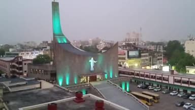 लखनऊ: तेज हवाओं के साथ मौसम हुआ सुहाना,गर्मी से मिली राहत,आसमान में हल्की धुंध। 
#lucknow #weather