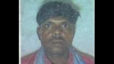 मंझनपुर: करनपुर सौरई में पेड़ से लटकी मिली लाश की हुई शिनाख्त, मृतक रक्सौली गांव का, परिजनों में मचा कोहराम