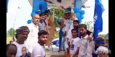 पडरौना: सिधुआं मिश्रौली बारी टोला में डॉ. भीमराव अंबेडकर जयंती धूमधाम से मनाई गई, जिला पंचायत अध्यक्ष प्रतिनिधि ने किया माल्यार्पण