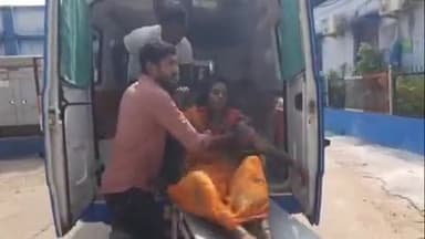 बिहार: वेणा टोल प्लाजा के पास चलती ऑटो से गिरकर एक महिला घायल हुई, रोड एम्बुलेंस द्वारा सदर अस्पताल ले जाया गया