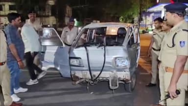 इंदौर: जीपीओ चौराहे पर बस और कार की टक्कर, बस पर पथराव, यात्रियों को चोटें आईं