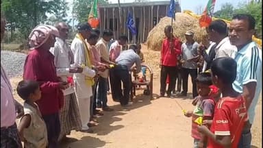 किस्को: किस्को में भाजपा कार्यकर्ताओं ने मनाई अम्बेडकर जयंती, चित्र पर माल्यार्पण कर श्रद्धांजलि अर्पित की