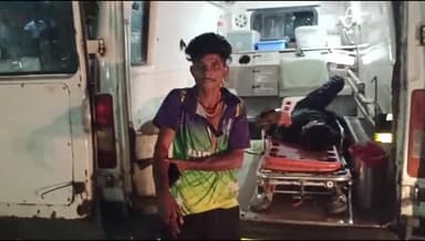 बांसवाड़ा: कुपड़ा पुल के पास पिकअप ने बाइक को चपेट में लिया, दो युवकों को लगी गंभीर चोट, एमजी अस्पताल में उपचार जारी