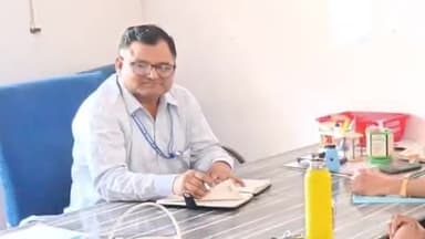 टोंक: पशुपालन विभाग के संयुक्त निदेशक छोटू लाल बैरवा ने टोंक जिले के दौरे पर अस्पताल का औचक निरीक्षण किया, दिए दिशा-निर्देश