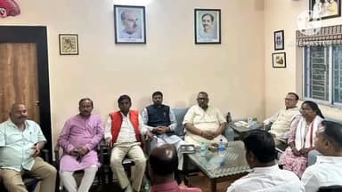 तमाड़ 1: मंत्री हफिजुल हसन अंसारी के बयान के विरोध में सरला बिरला सभागार में हुई भाजपा ग्रामीण की बैठक