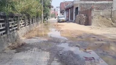 रामपुर: बरेली गेट स्थित मौली साहब की दरगाह के निकट जलभराव की समस्या से जूझ रहे लोग
#jansamasya