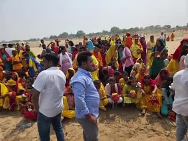 संदेश: डिहरी में लक्ष्मी नारायण यज्ञ के लिए जलभरी का आयोजन किया गया