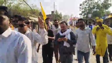 सलेहा:  संविधान यात्रा 🖋️🖋️
सलेहा से लेकर,दिल्ली तक।
जय जय जय,जय भीम जय भीम
#panna #varil #jaybheem #