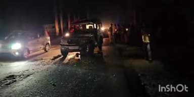 गोहपारु: हरदिहा गांव में तेज रफ्तार बोलेरो ट्रैक्टर से टकराई, पुलिस मौके पर मौजूद