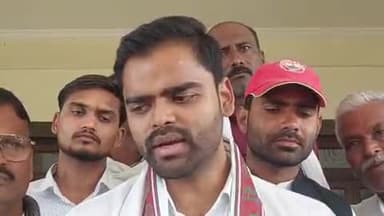 सिराथू: सयारा गेस्ट हाउस पहुंचे कौशाम्बी सांसद ने कहा- जिले की उन्नति के लिए सदन में कर रहे लड़ाई, भाजपा ने जिले को किया पीछे