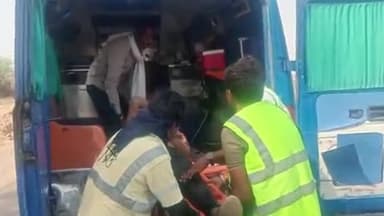 टोंक: मोटू का पुलिया के समीप अनियंत्रित मोटरसाइकिल चालक खाई में गिरा, गंभीर घायल होकर पहुंचा अस्पताल