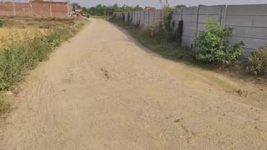 अमरोहा: अमरोहा के गांव मकसूदपुर में एक साल से टूटी पड़ी मुख्य सडक, गांव वाले परेशान अधिकारियों की नहीं टूटी नींद #Jansamasya