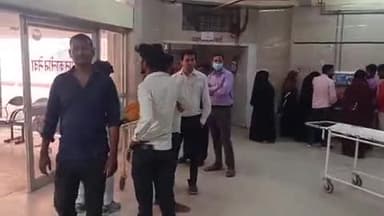 पडरौना: कंचनपुर में बाइक सवार पिता-पुत्र और पत्नी को दूसरे बाइक सवार ने मारी टक्कर, तीनों गंभीर रूप से घायल, अस्पताल में भर्ती