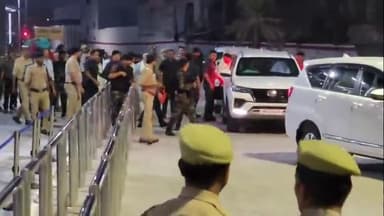 कोल: अलीगढ़ रेलवे स्टेशन पहुंचे RSS प्रमुख मोहन भागवत, शहर में 5 दिन का प्रवास करेंगे