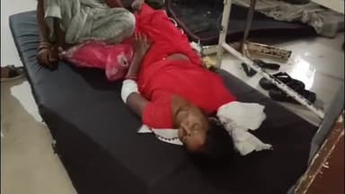 ऊंचेहरा के अटरा में बेलगाम बाइक ने पैदल चल रही महिला को टक्कर मारी, महिला गंभीर घायल, नागौद से सतना अस्पताल रेफर