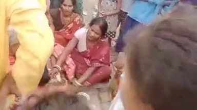 विभूतिपुर: विभूतिपुर बेलसंडी में कुत्तों के हमले में एक भाई की मौत, दूसरा घायल