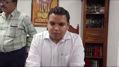 चूरू: भीषण गर्मी को देखते हुए, चूरू जिला कलक्टर ने आठवीं तक की स्कूलों का समय परिवर्तित करने के आदेश जारी किए