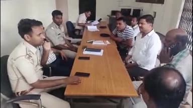 सिलाव: सिलाव डबल मर्डर मामले में पीड़ित परिवार को वीडियो ने 20-20 हजार रुपये के चेक दिए