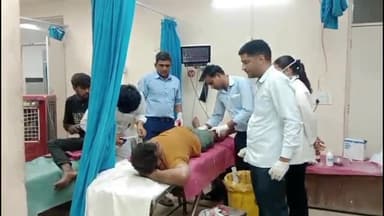 चूरू: सरदारशहर-बालरासर रोड पर सड़क हादसे में चाचा-भतीजा हुए घायल, लाया गया जिला अस्पताल