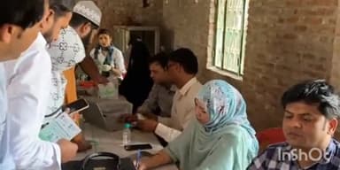 बागपत: जिला अस्पताल बागपत ने तकिया वाली मस्जिद में कैंप लगाकर हज पर जाने वाले हाजियों की जांच कर लगाई वैक्सीन