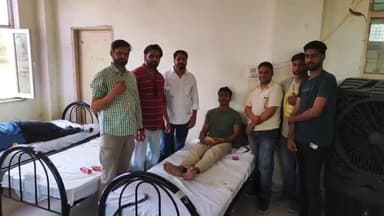 झालरापाटन: मेडिकल कॉलेज एवं अस्पताल झालावाड़ के ब्लड बैंक में ब्लड की कमी के चलते किसान भवन में रक्तदान शिविर का किया गया आयोजन
