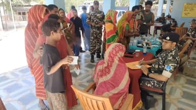 सिकटी: SSB द्वारा हरिरा में नागरिक कल्याण कार्यक्रम के अंतर्गत निःशुल्क मानव चिकित्सा शिविर का आयोजन किया गया