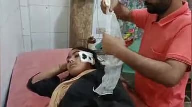 इकौना: मुजहनिया में बच्चों के बीच शुरू हुए विवाद में भाई को बचाने गई किशोरी घायल, CHC में हुआ मेडिकल परीक्षण